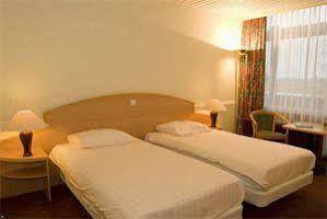 Tulip Inn Maastricht Aachen Airport Εξωτερικό φωτογραφία