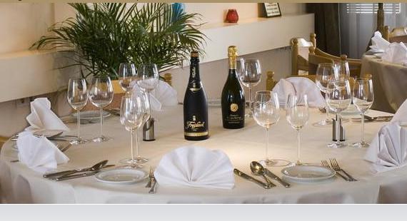 Tulip Inn Maastricht Aachen Airport Εξωτερικό φωτογραφία